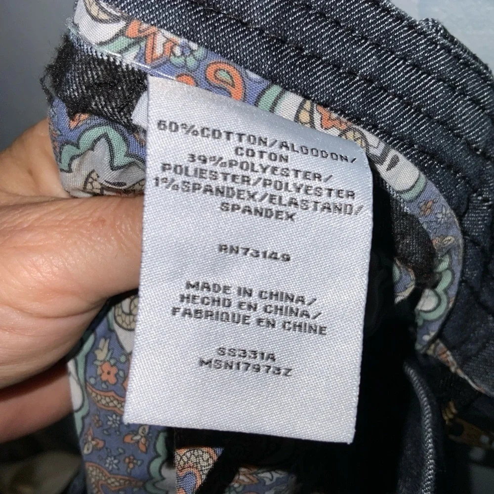 Stitch Fix One 5 One Blue Denim Bermudas Knee Length Mid Rise Shorts Size 14
